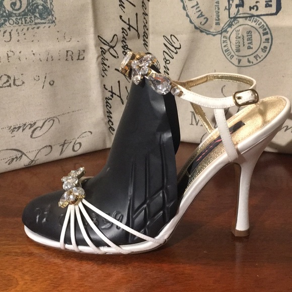 Never worn Nina prom/wedding shoe in ivory luster - Picture 4 of 6